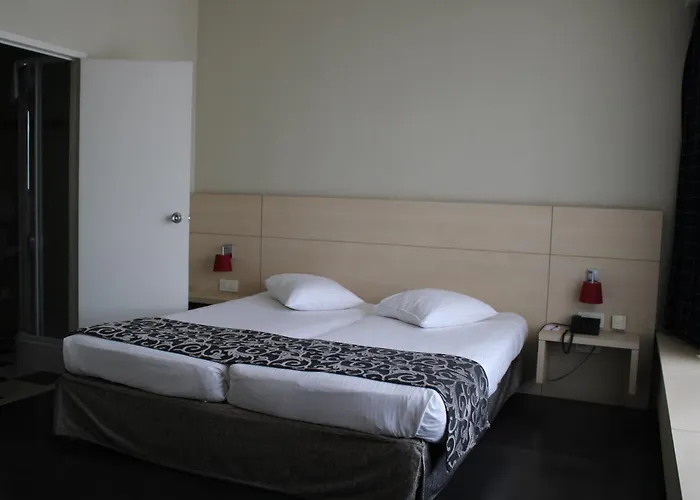 4-Sterne-Hotel: Theater Hotel